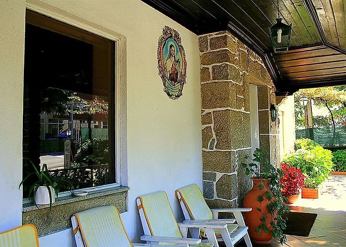 Corredoura Garden Konukevi Caldelas