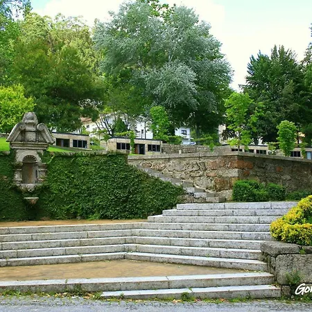 Corredoura Garden בית הארחה 3*