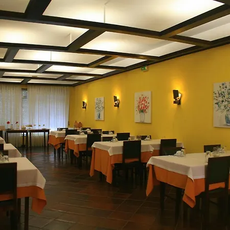 Corredoura Garden 칼데라스