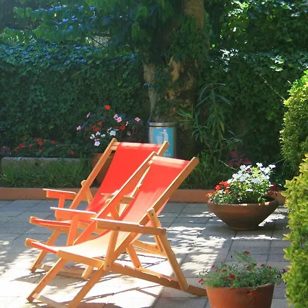 Corredoura Garden Penzion Caldelas