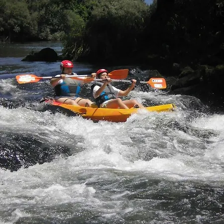 Corredoura Garden Pensjonat Caldelas