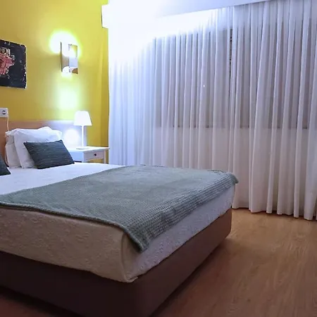 Corredoura Garden Guest house Caldelas