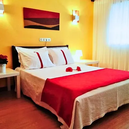 Corredoura Garden Guest house 3*