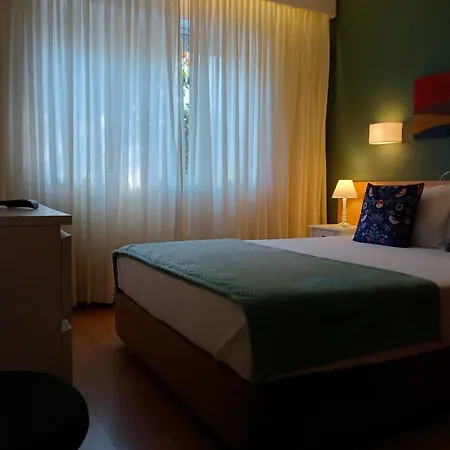 Pensjonat Corredoura Garden Caldelas