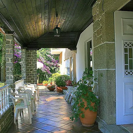 Corredoura Garden Πανσιόν 3*
