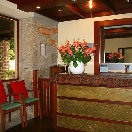 Πανσιόν Corredoura Garden Caldelas