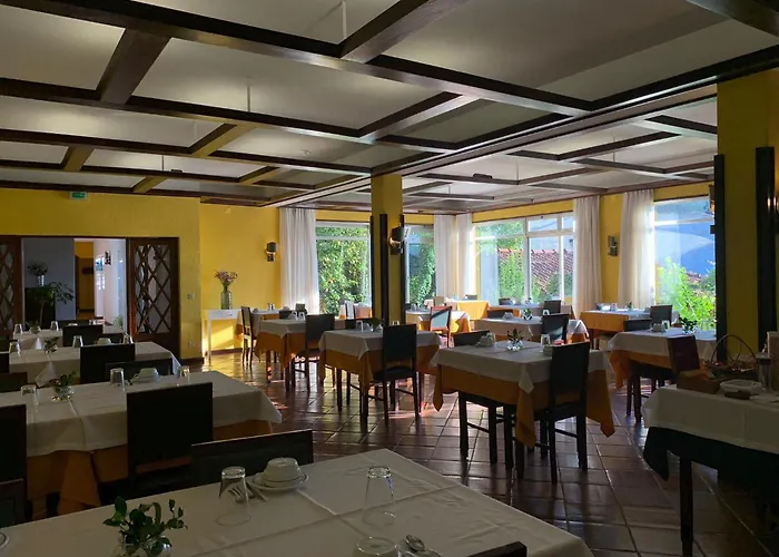 Corredoura Garden Gæstehus Caldelas