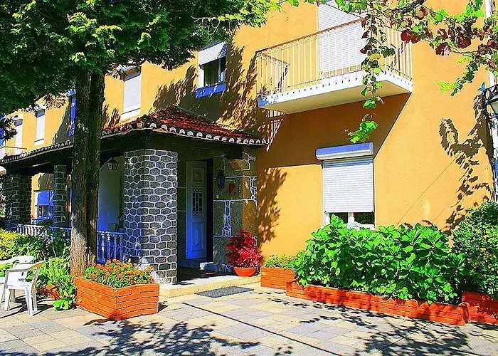 Corredoura Garden Penzion 3*